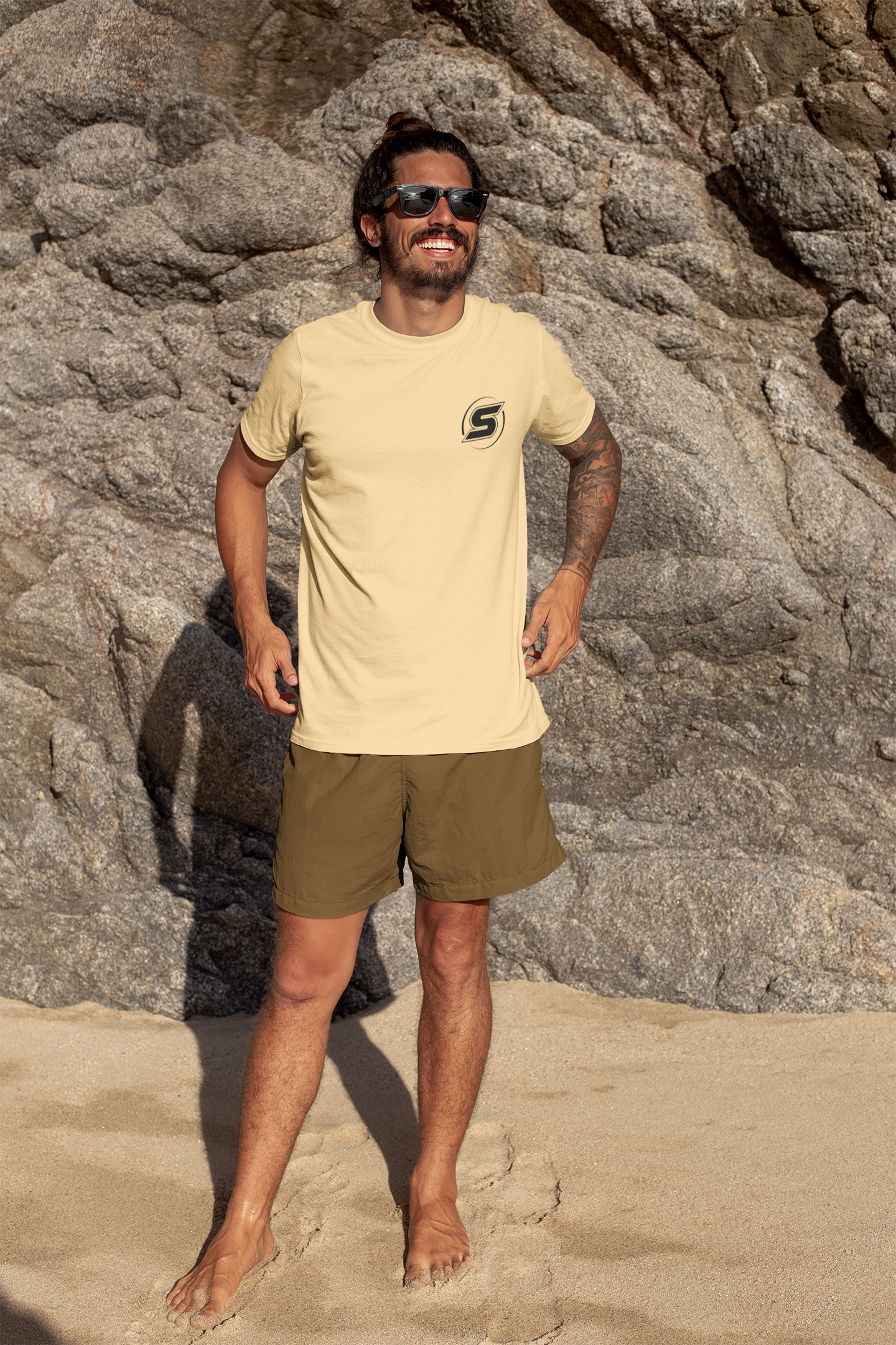CLASSIC LOGO Unisex Short Sleeve Tee
