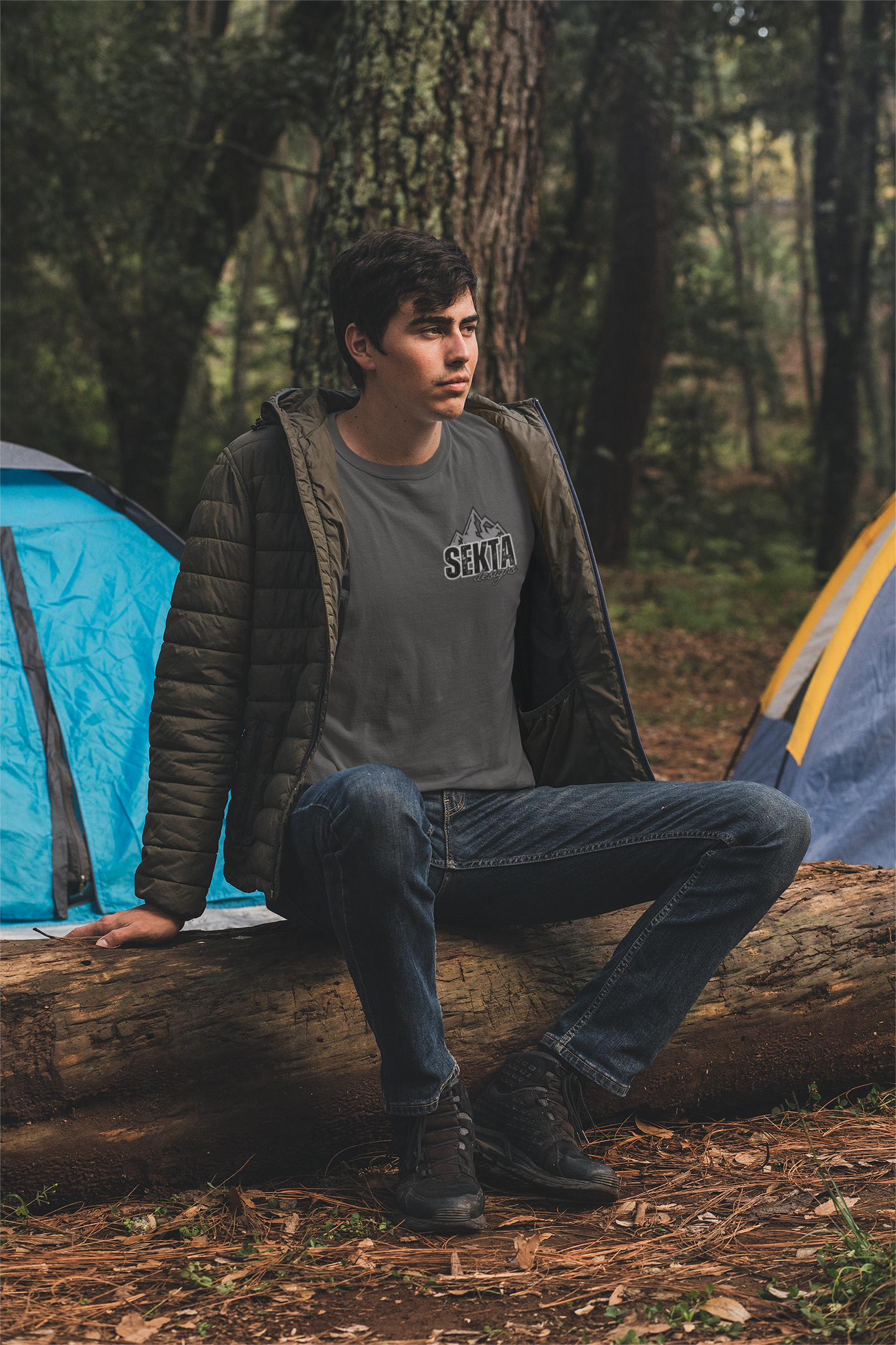 MOUNTAIN ADVENTURE Unisex Short Sleeve Tee